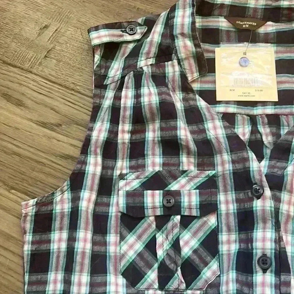 🌸4/$30🌸✨🆕denver Hayes🆕✨ | Blue paid sleeveless button down - Picture 4 of 8